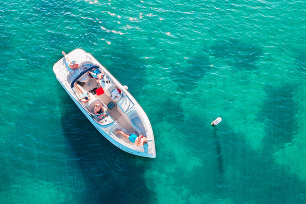 Essentials to Bring Aboard For a Day of Boating